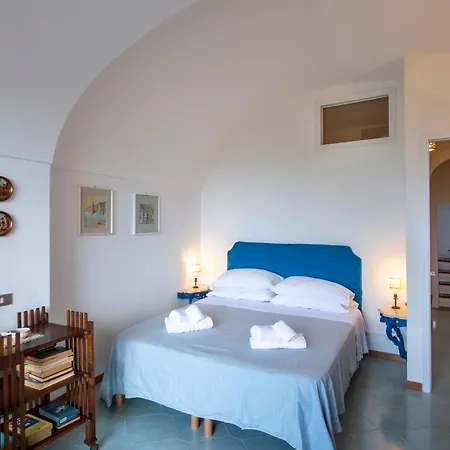 La Casa Di Nonno Mario Praiano