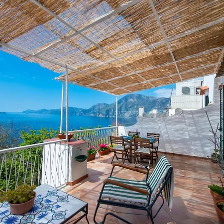 La Casa Di Nonno Mario Praiano